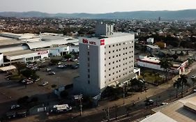 Ibis Montes Claros Shopping